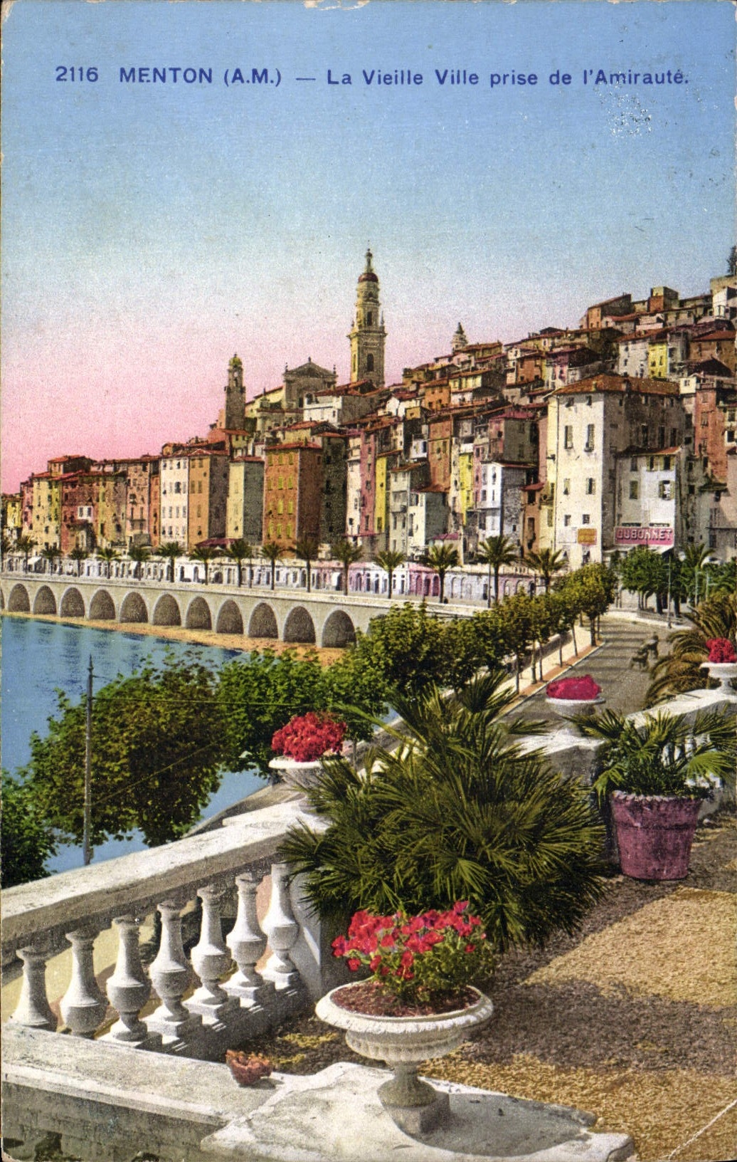 CPA Menton La Vieille Ville Prise de L'Amiraute