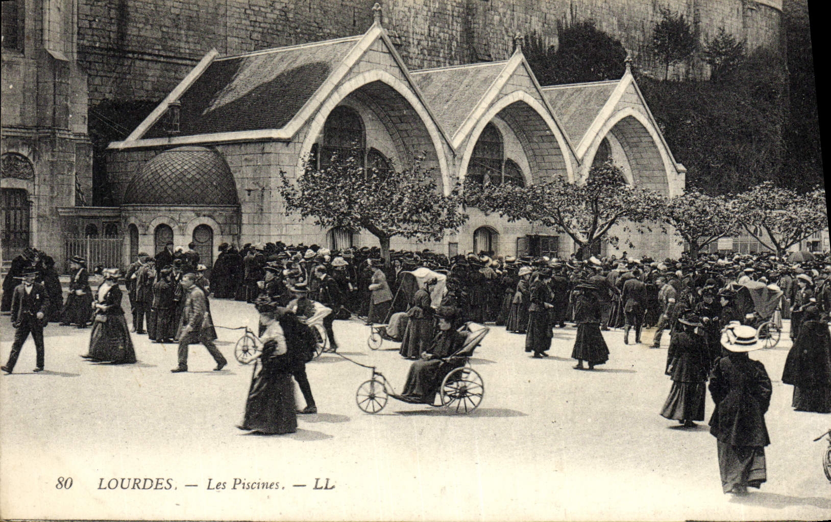 Lourdes — Les Piscines — LL
