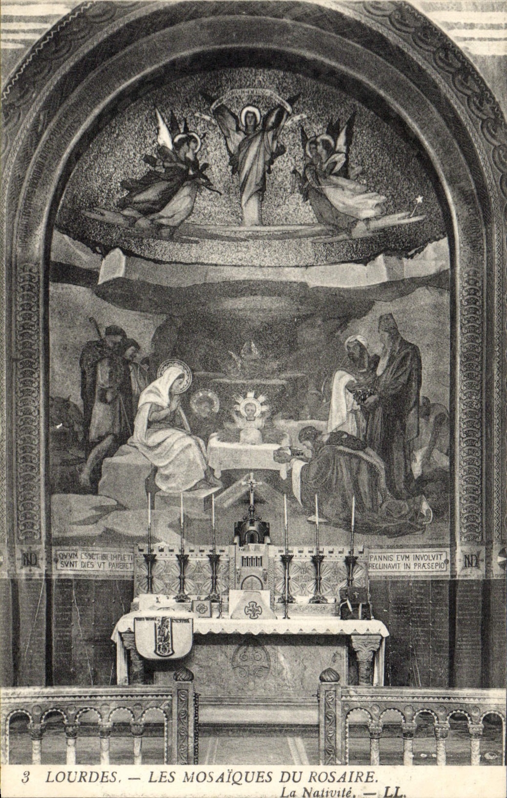 CPA Lourdes Les Mosaiques Du Rosaire la nativite