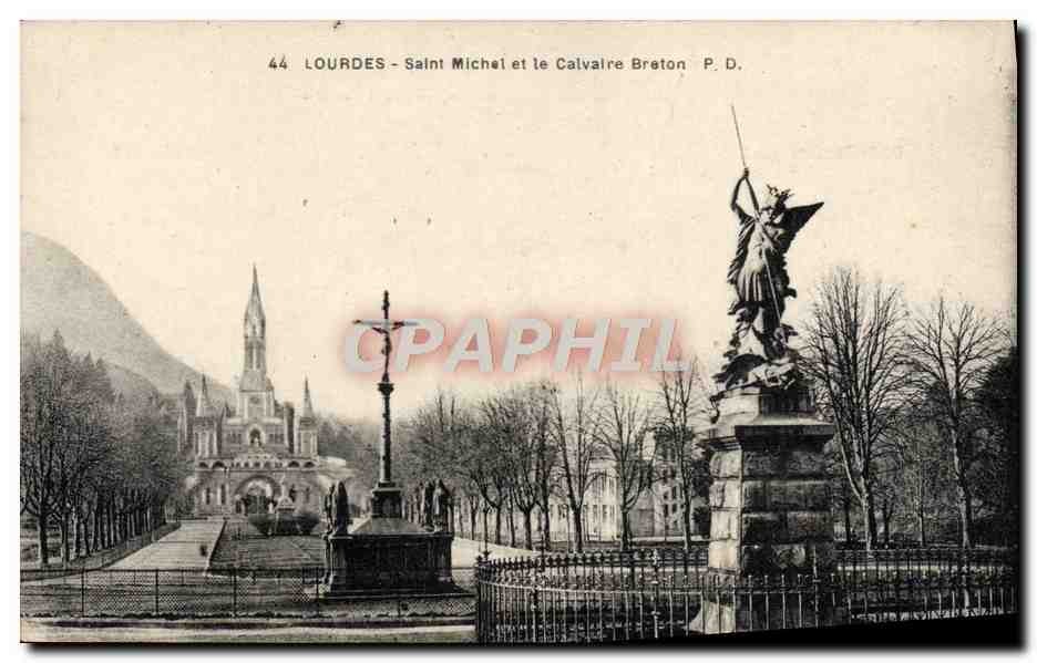 CPA Lourdes Saint Michel et le Calvaire Breton