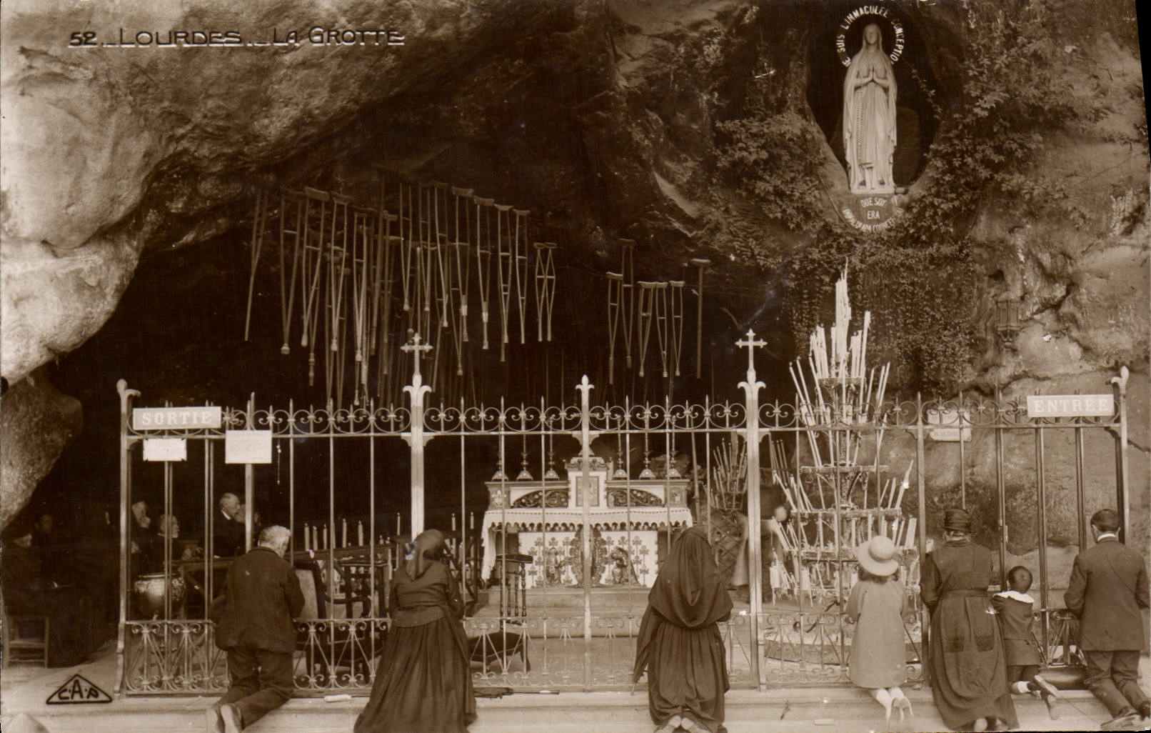 CPA Lourdes La Grotte