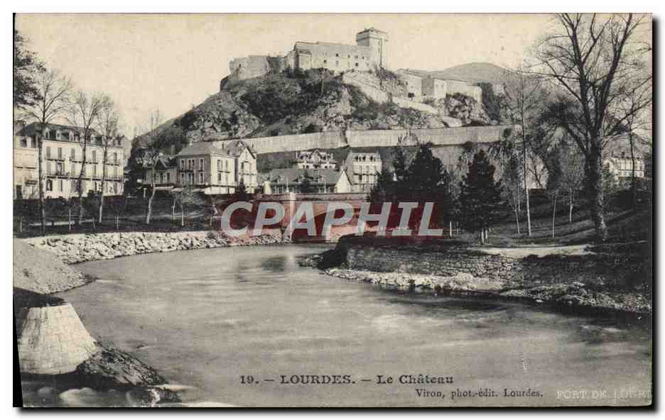 CPA Lourdes Le Chateau
