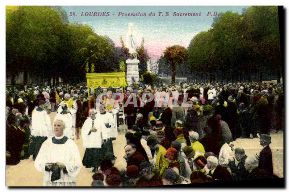 CPA Lourdes Procession du TS Sacrement