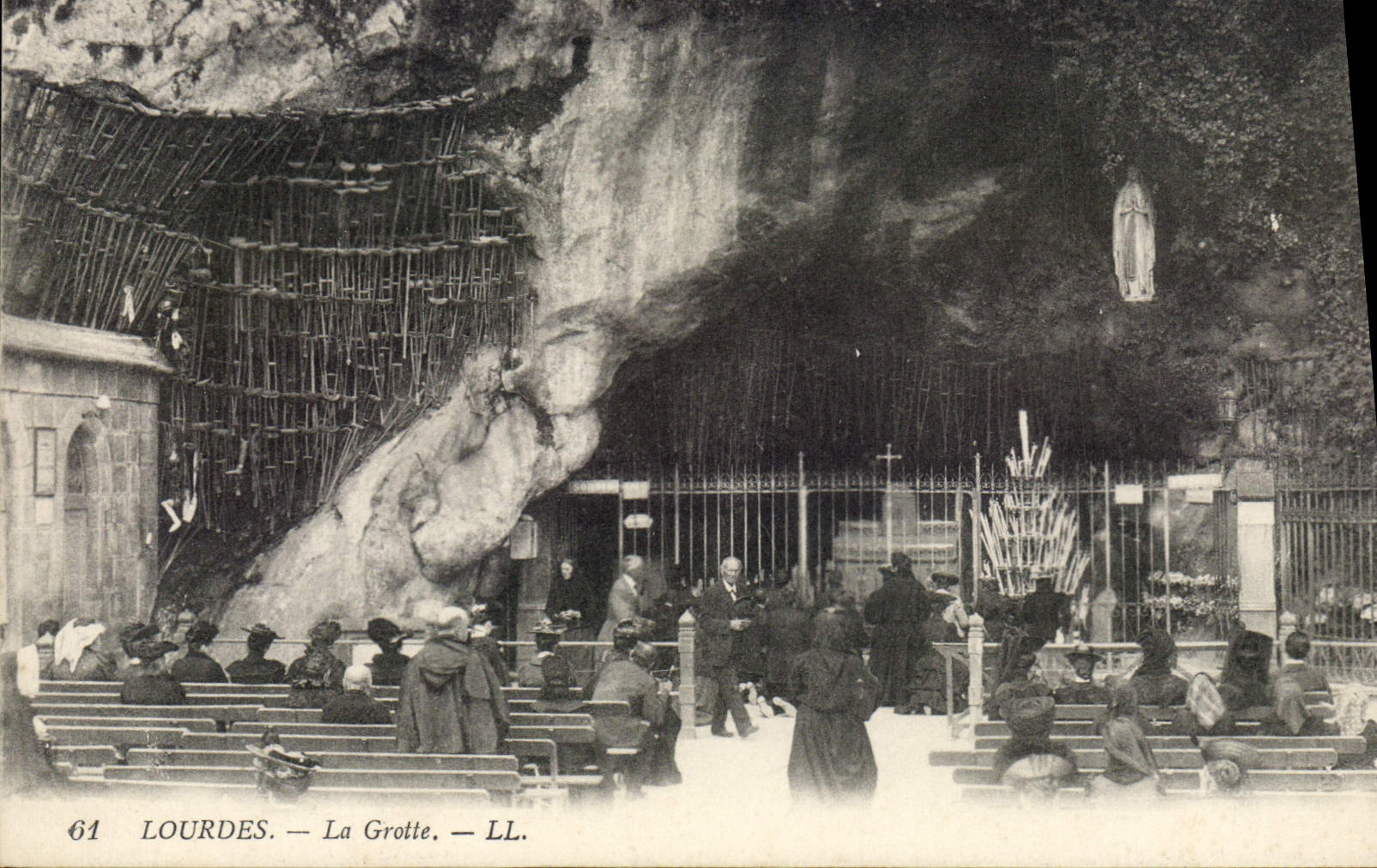 CPA Lourdes La Grotte