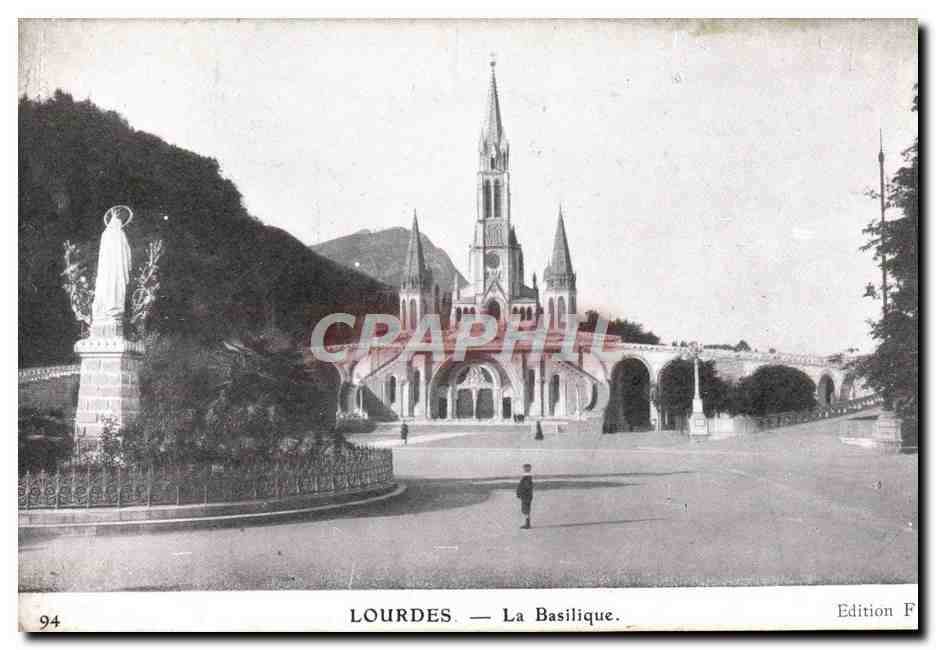 CPA Lourdes La Basilique