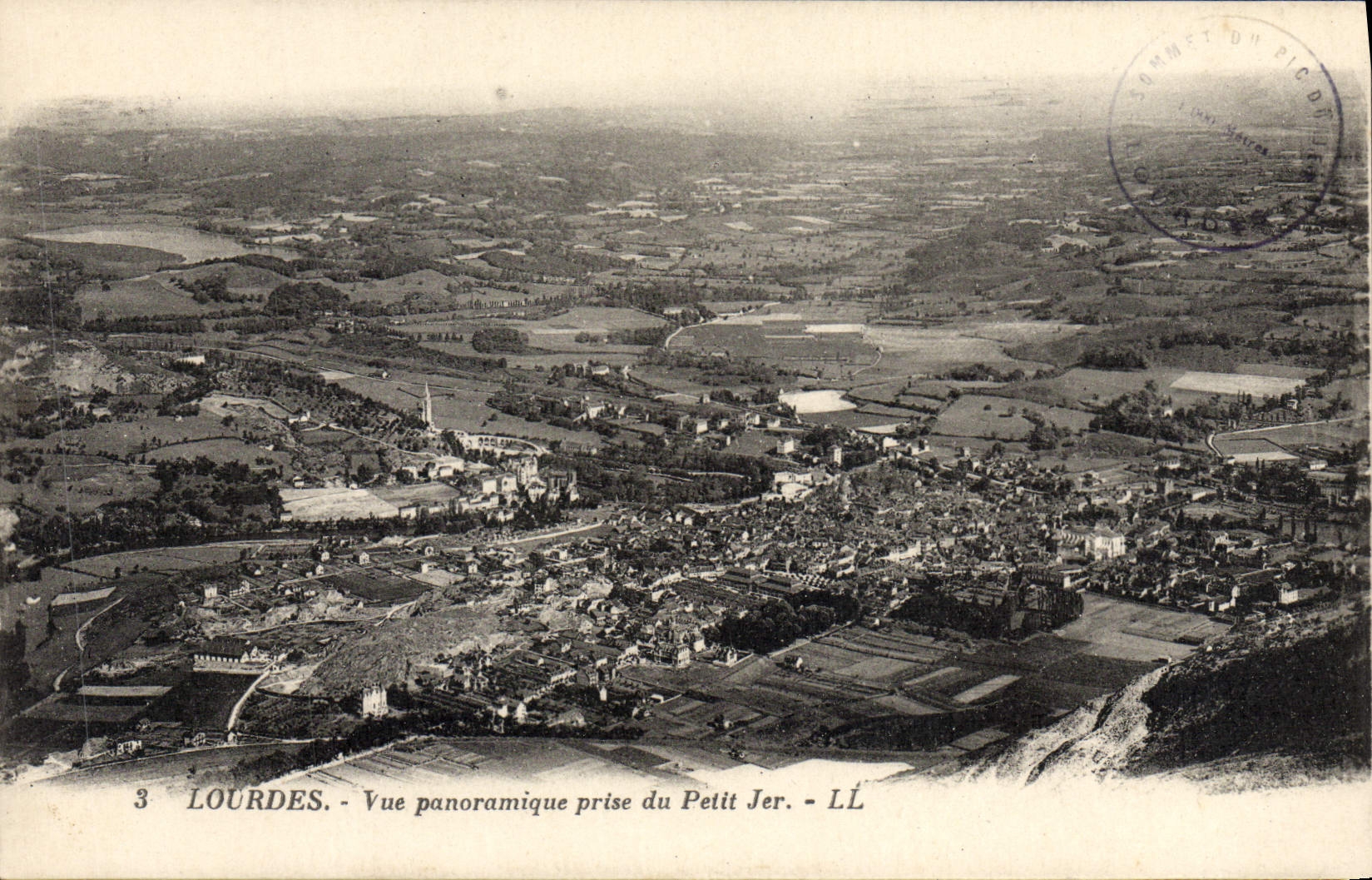 CPA Lourdes Vue Panoramique Prise du Petit Jer