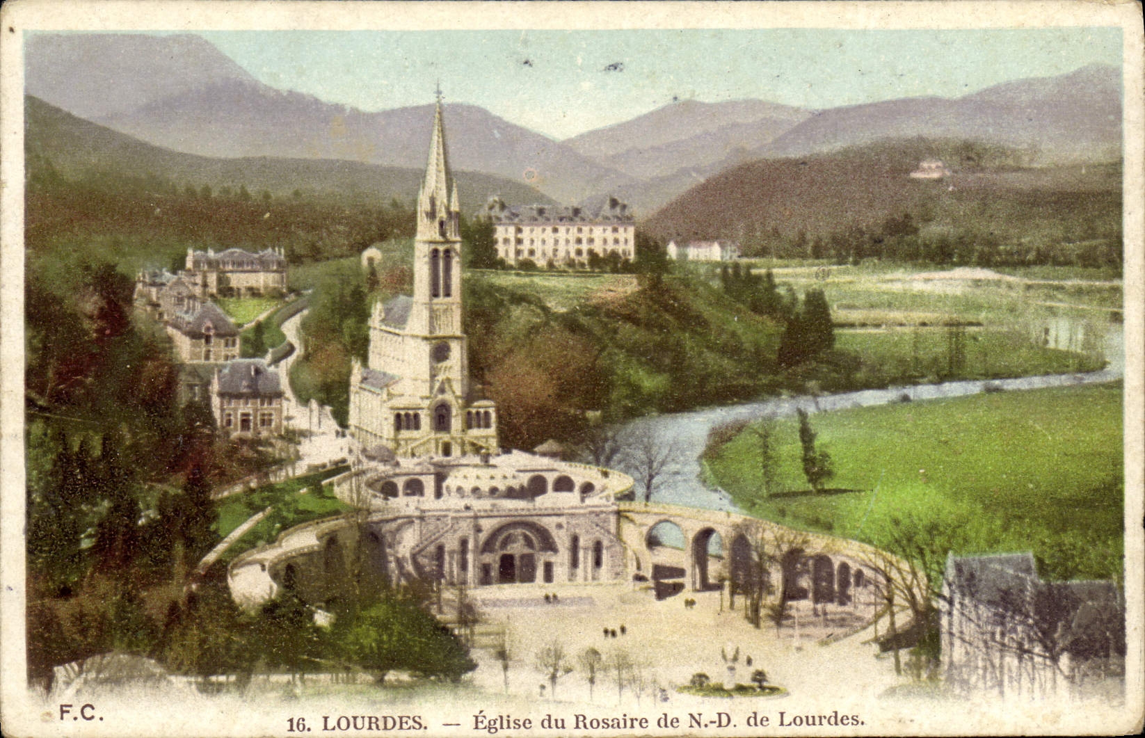 CPA Lourdes Eglise Du Rosaire de Notre Dame de Lourdes