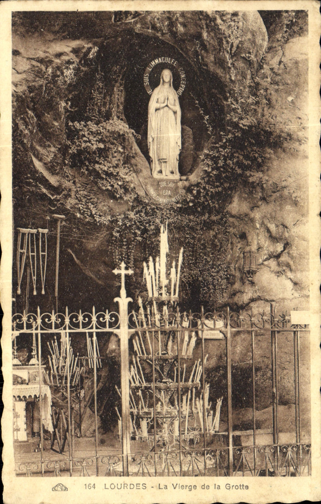 CPA Lourdes La Vierge de la Grotte