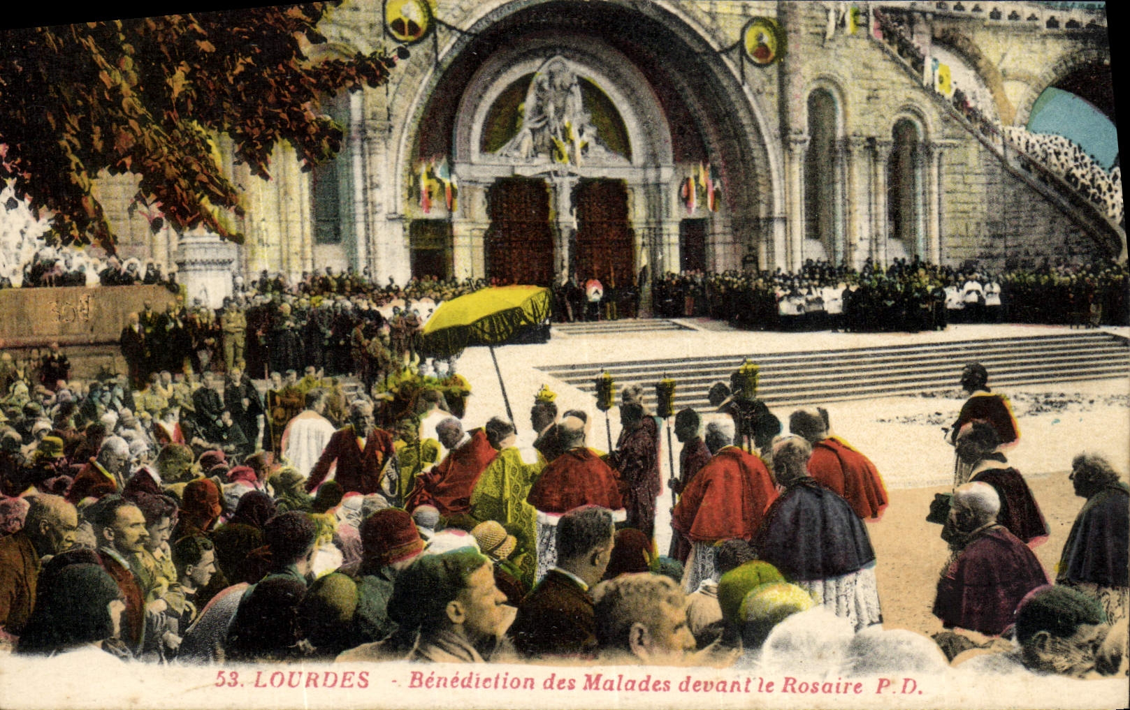 CPA Lourdes Benediction des Malades Devant le Rosaire