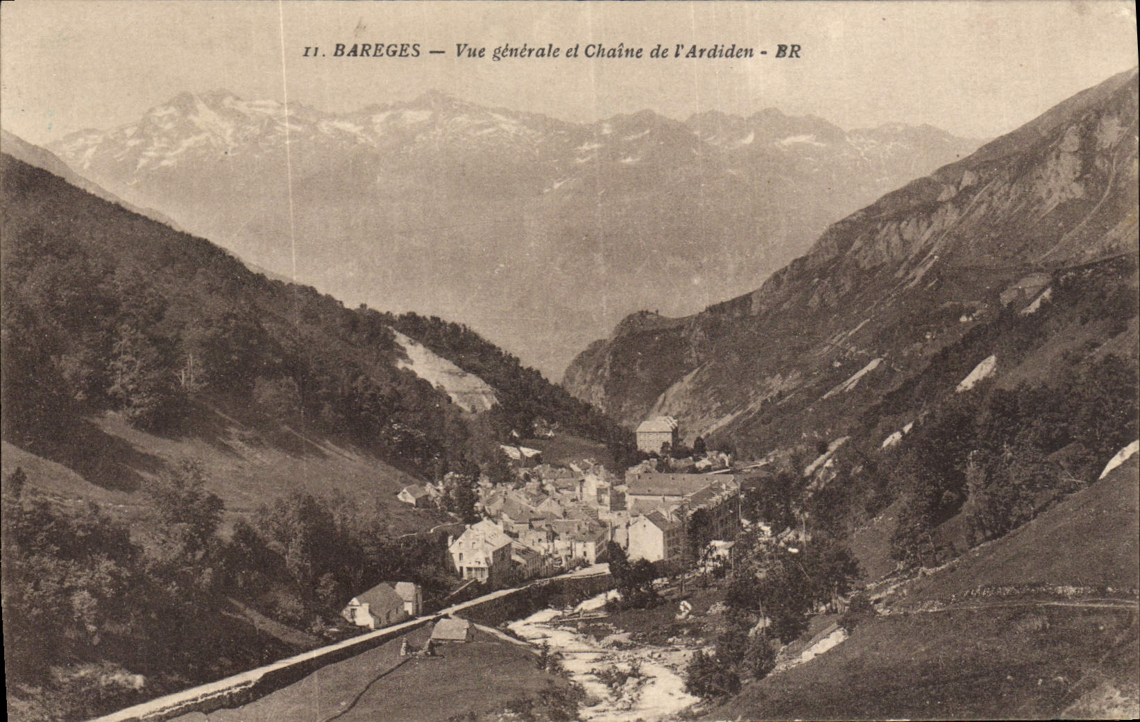 Bareges — Vue générale et Chaîne de l'Ardiden — BR