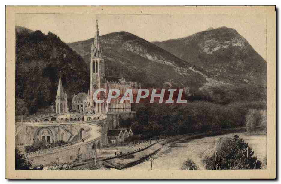 CPA Lourdes La Basilique et le Gave
