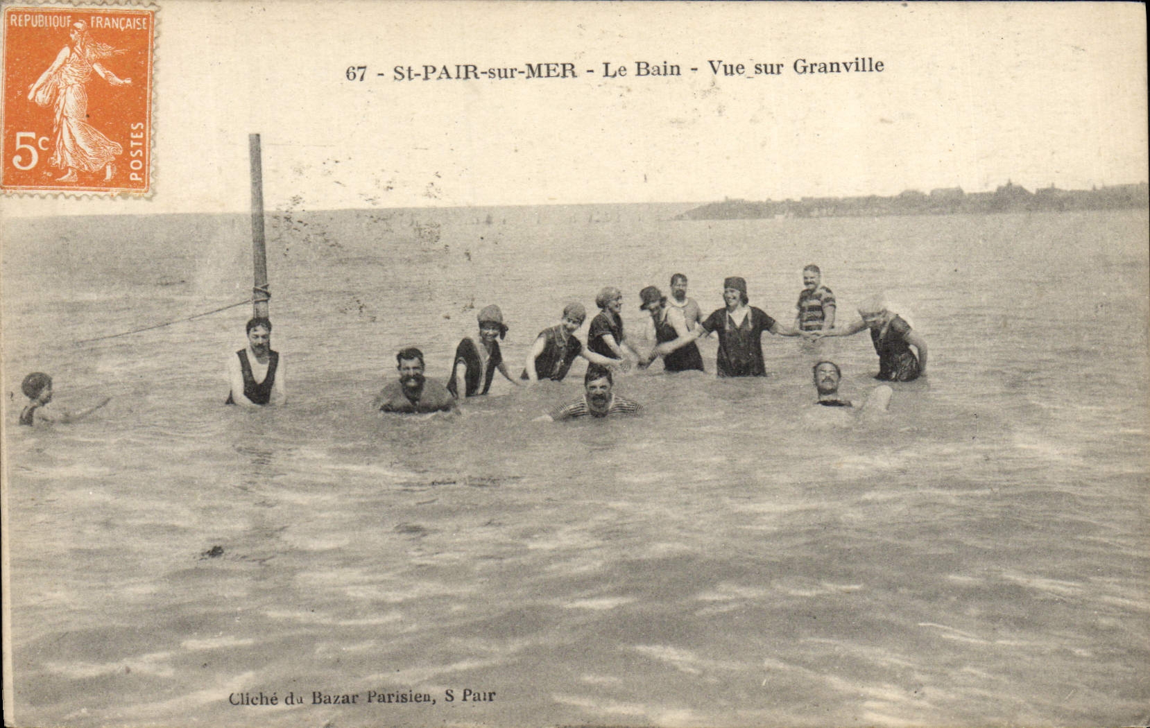 St-PAIR-sur-MER - Le Bain - Vue sur Granville — Cliché du Bazar Parisien, S Pair