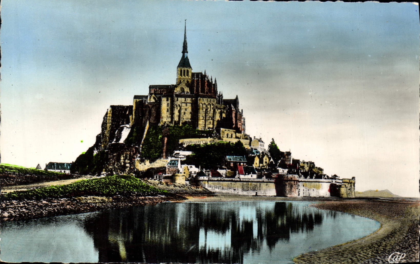 Mont-Saint-Michel — Vue prise à l'Est — Réal-Photo