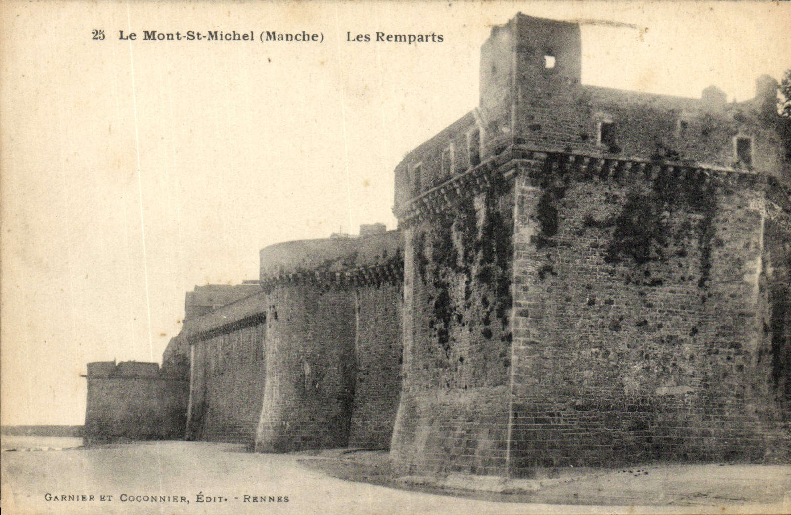 CPA Mont St Michel Les Remparts