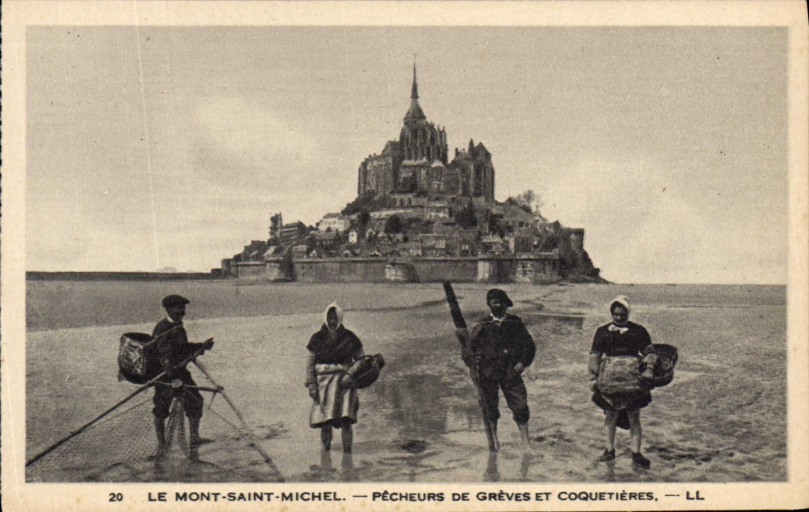 CPA Mont St Michel Pecheurs de greves et coquetieres Peche 