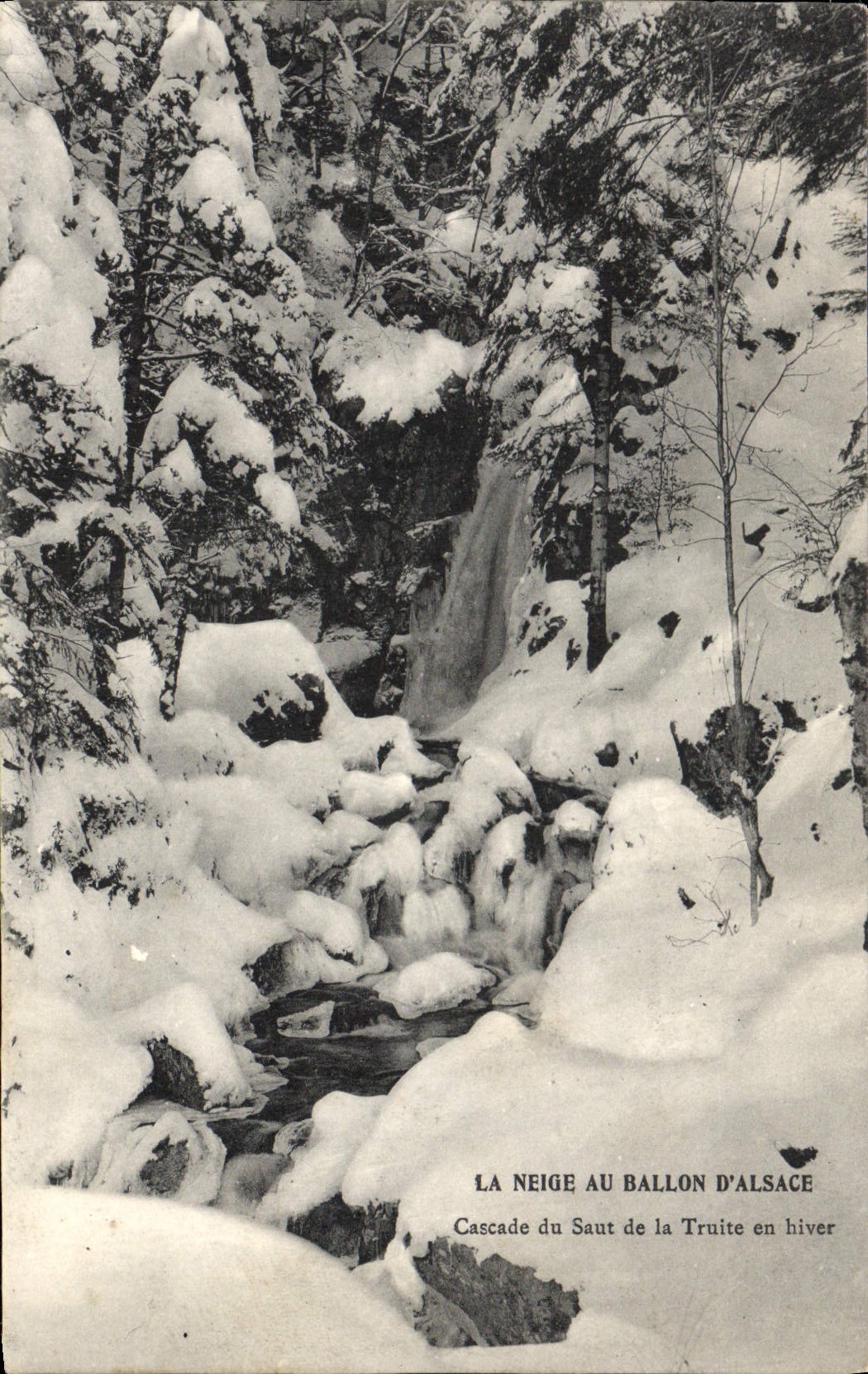 Cascade du Saut de la Truite en hiver — La Neige au Ballon d'Alsace