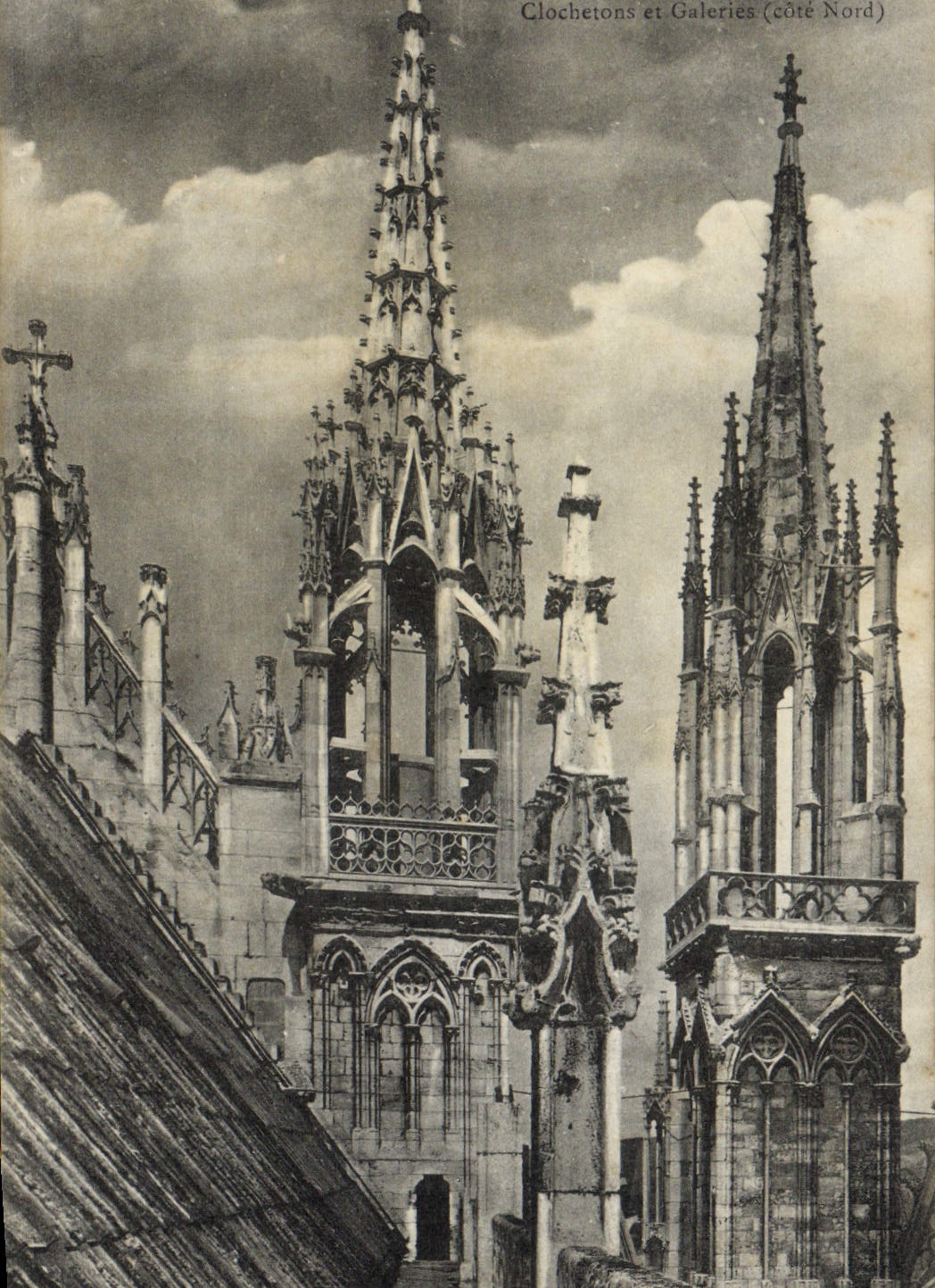 CPA Rouen Cathedrale clochetons et galeries