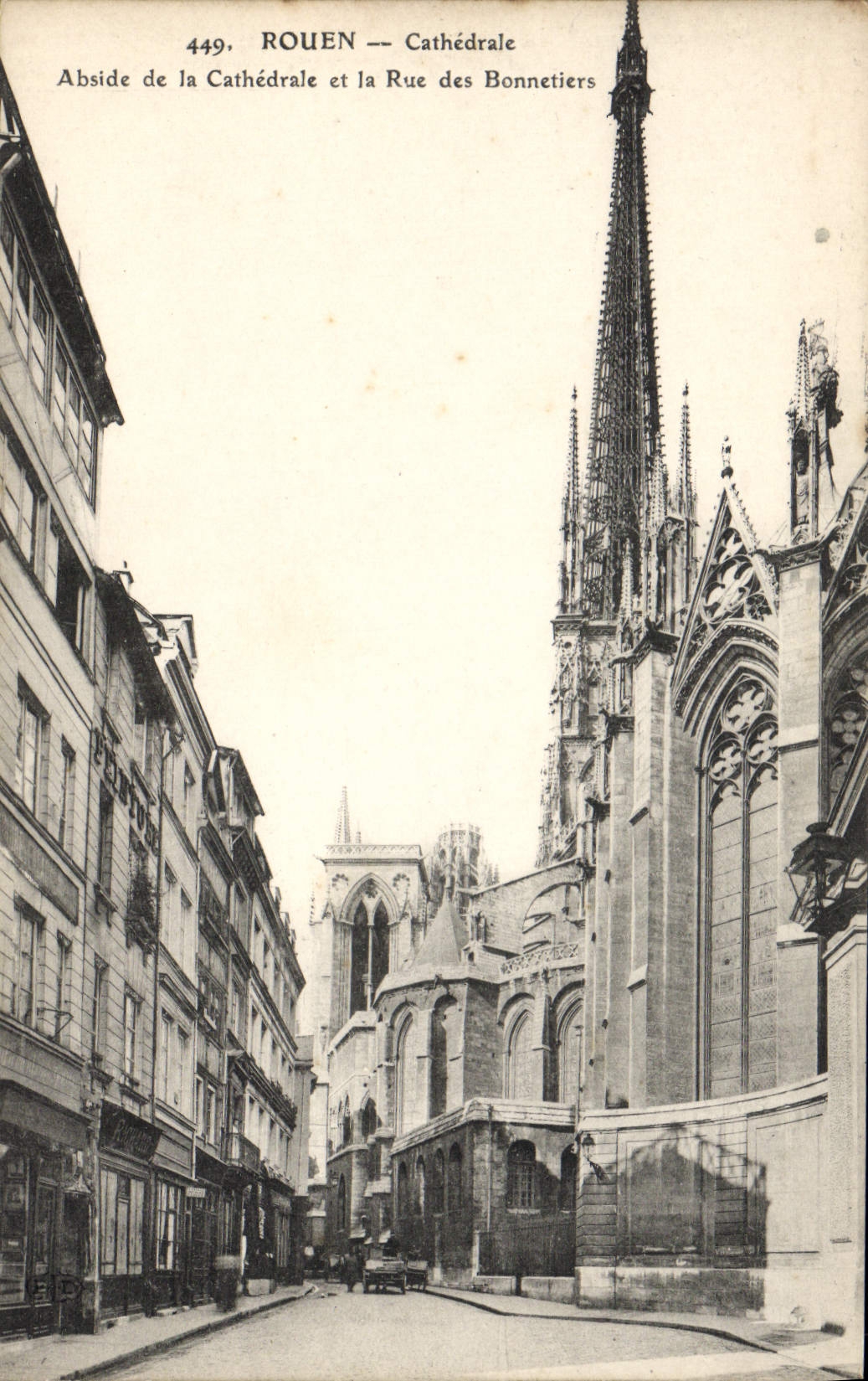 CPA Rouen Cathedrale Abside de la Cathedrale et la Rue des Bonnetiers