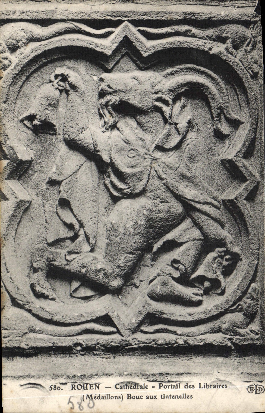CPA Rouen La Cathedrale Portail des Libraires Medaillons Bouc aux tintenelles Chevre 