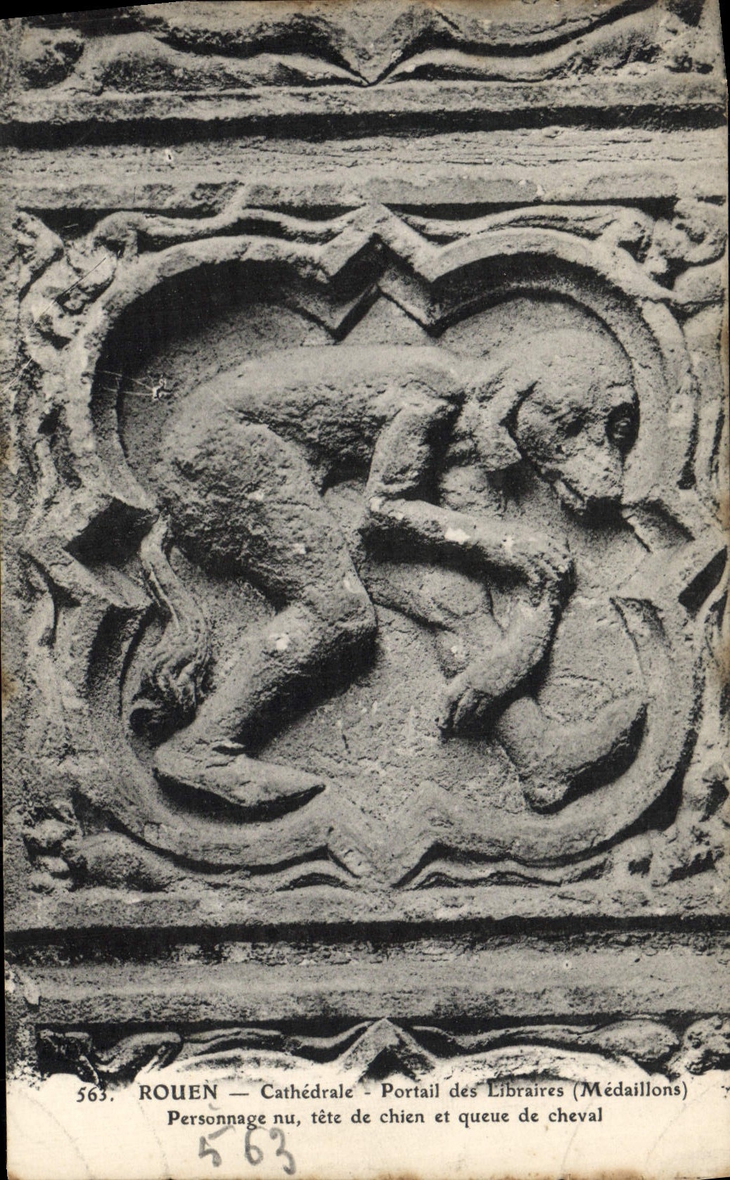 CPA Rouen Cathedrale Portail des Libraires Medaillons Personnage nu tete de chien et queue de cheval