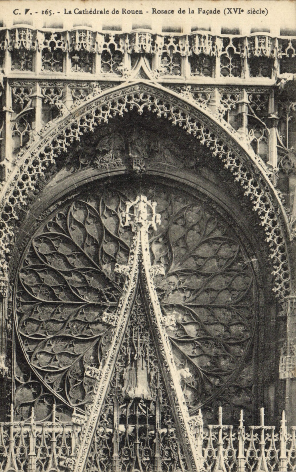 CPA La Cathedrale de Rouen Rosace de la Facade