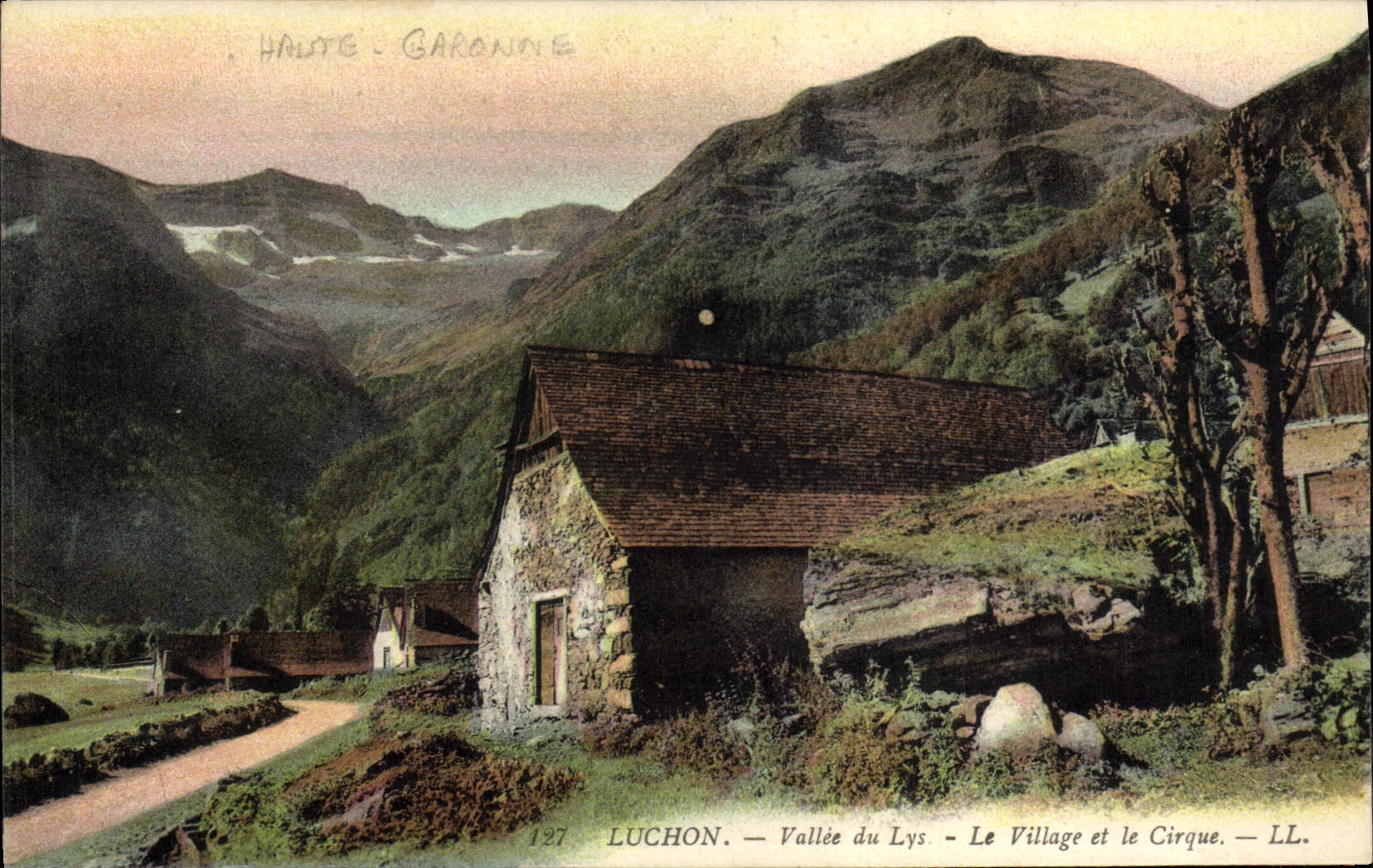 CPA Luchon Vallee du Lys Le Village et le Cirque