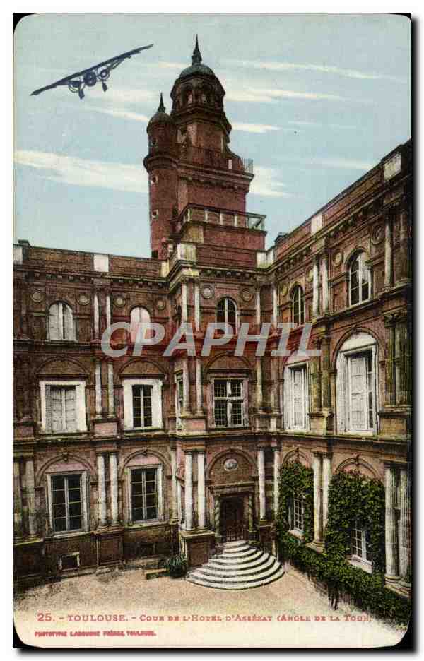 CPA Toulouse Cour de L'Hotel d'Assezat Angle de la tour
