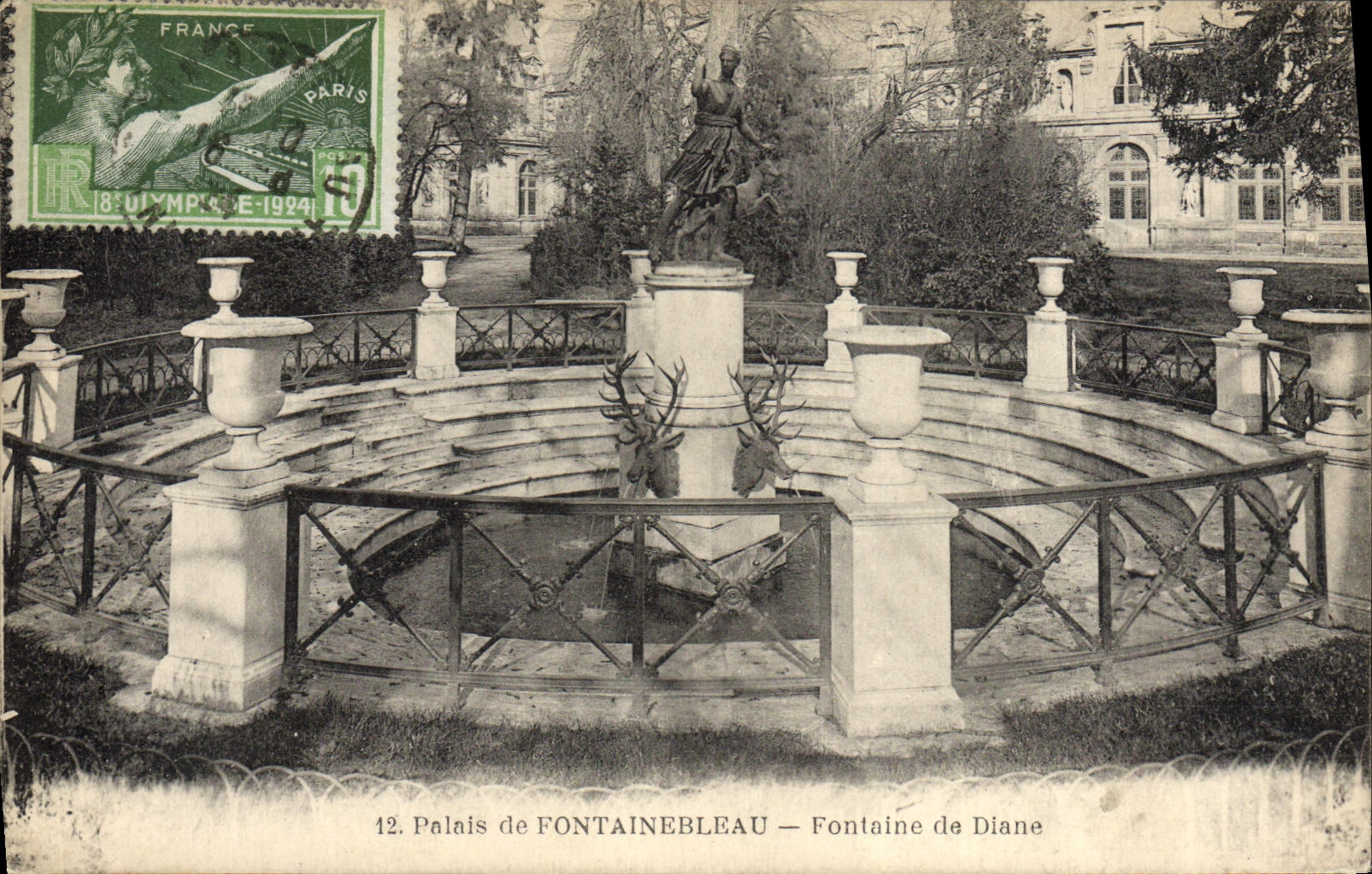 Palacio de Fontainebleau — Fuente de Diana — editor 12