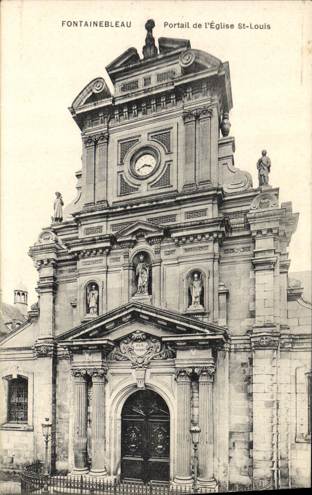 Fontainebleau — Portale della Chiesa di San Luigi — Edit. L. Dulac, Fontainebleau