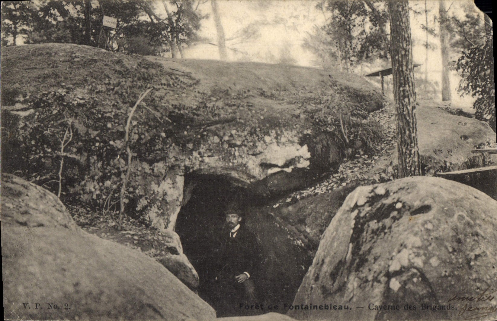 CPA Foret de Fontainebleau Caverne des brigands