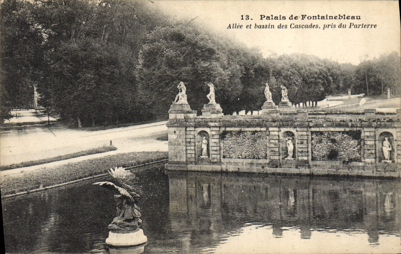 Palacio de Fontainebleau — Avenida y estanque de las Cascadas, tomado desde el Parterre — n°13