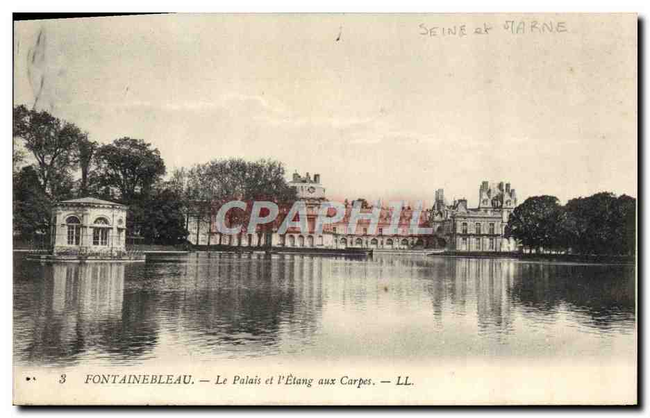 Fontainebleau — El Palacio y el Lago de las Carpas — LL.