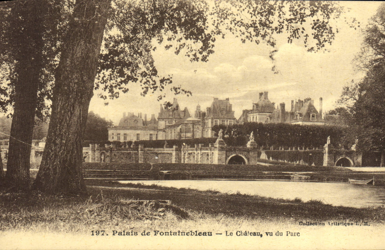 Palacio de Fontainebleau — El Castillo, visto desde el Parque — Colección Artística L. M.