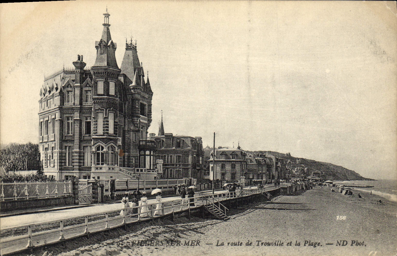 Villers-sur-Mer — La ruta hacia Trouville y la playa — ND Pbot.