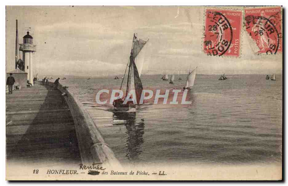 Honfleur — Sortie des Bateaux de Pêche — LL. — N°12