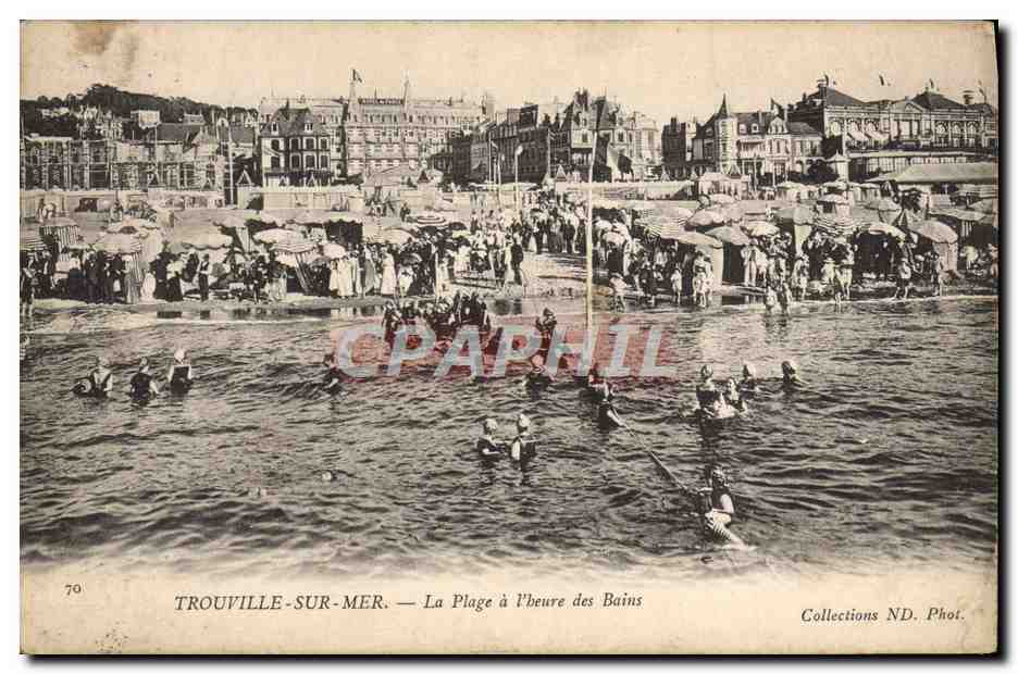 CPA Trouville sur Mer La Plage a l'heure des Bains