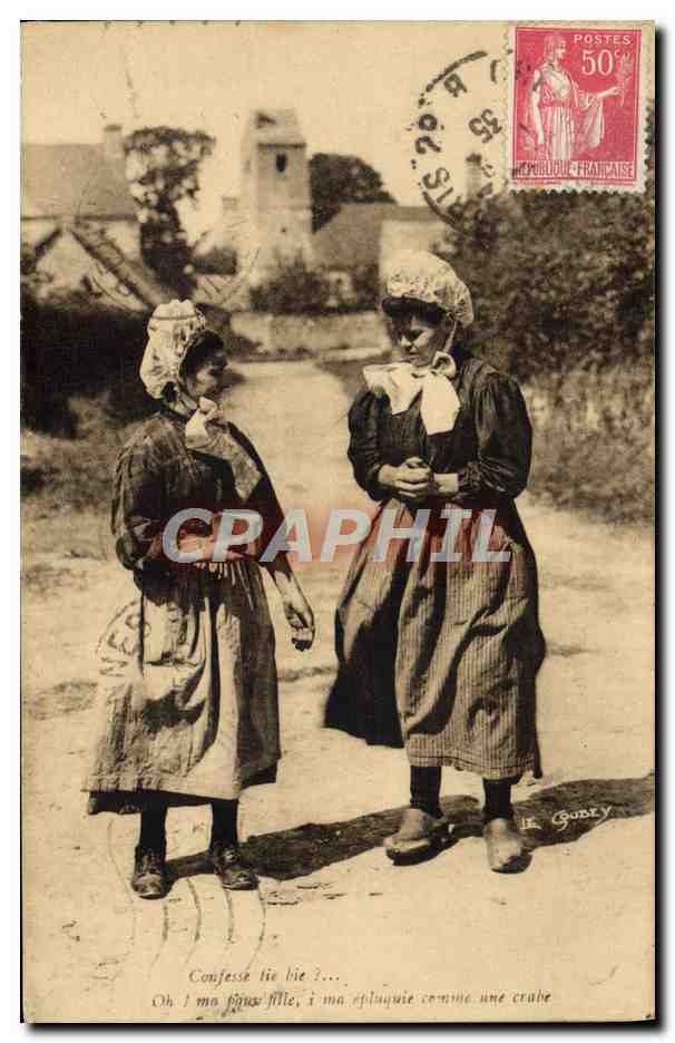 CPA Confesse lie bie Femmes Folklore Normandie 