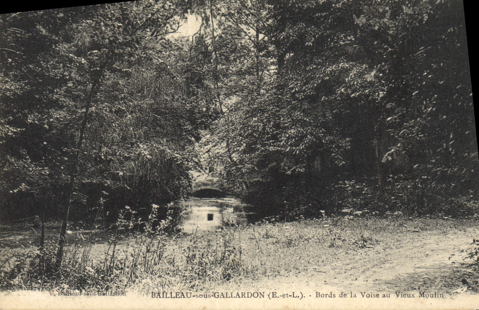 Bailleau-sous-Gallardon (E.-et-L.) — Bords de la Voise au Vieux Moulin