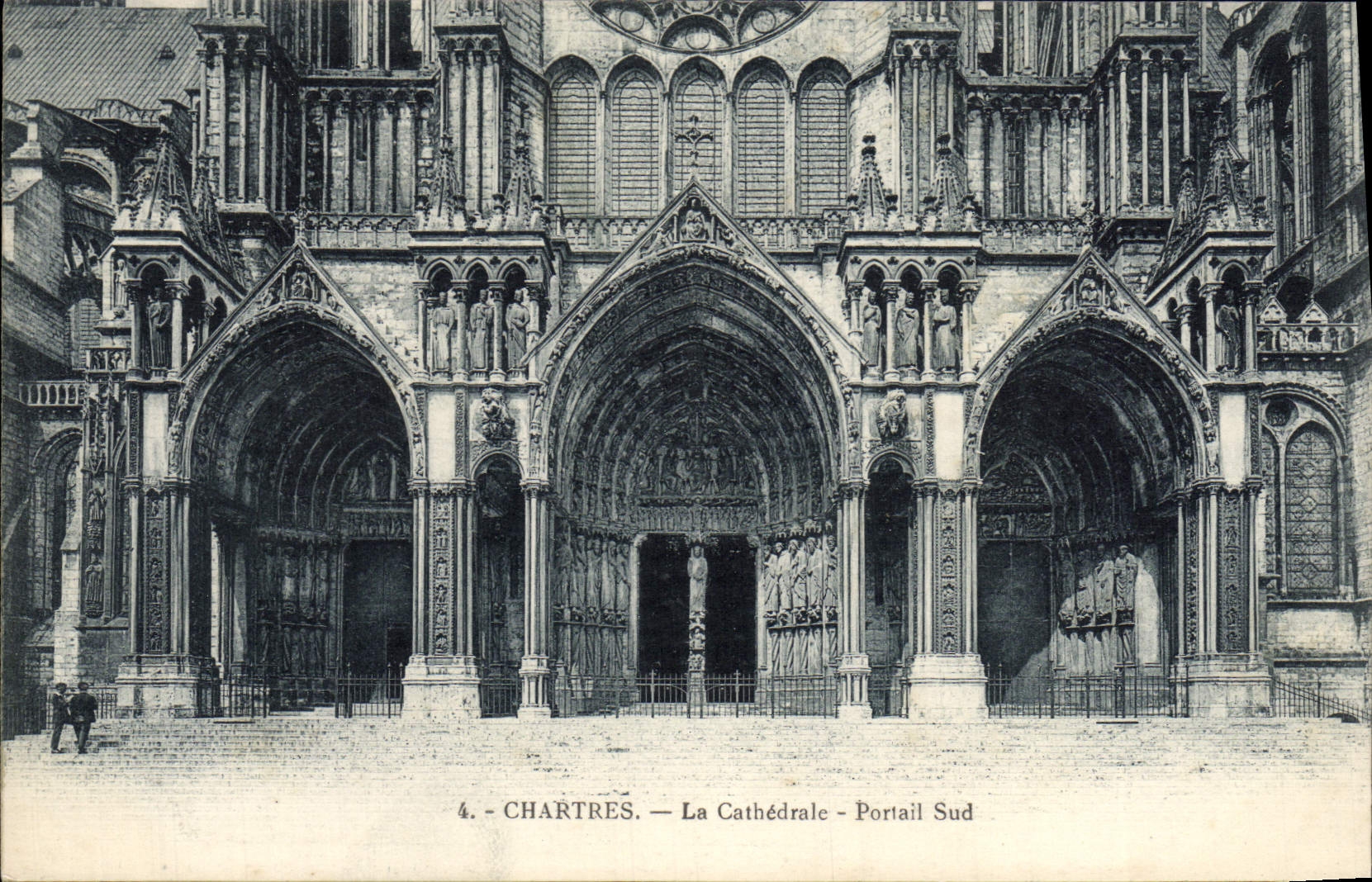 CPA Chartres La Cathedrale Portail Sud 