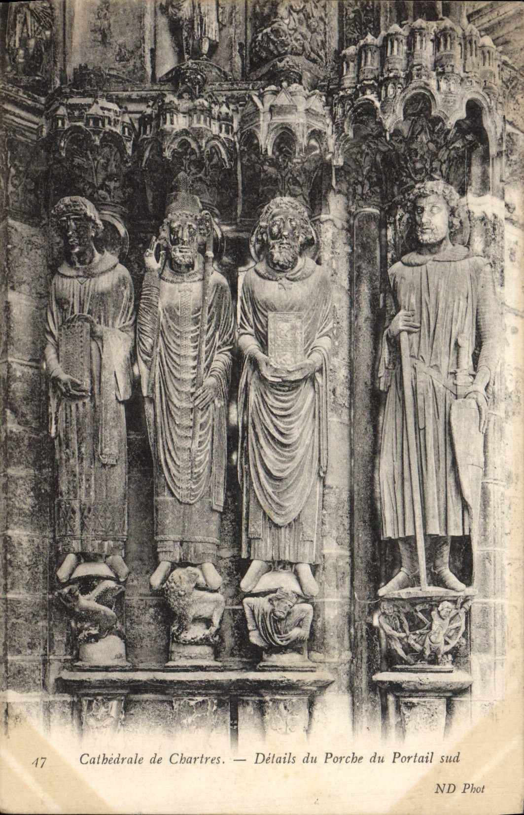 CPA Cathedrale de Chartres Details du Porche du Portail Sud 
