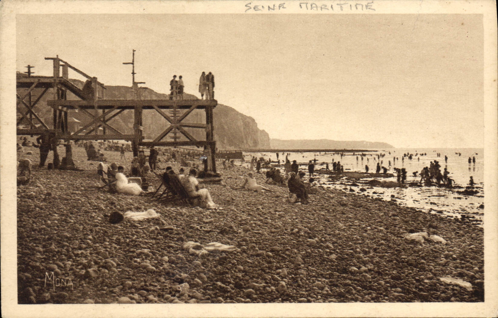 CPA Dieppe L'estacade et la plage a maree basse 
