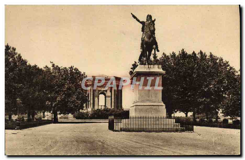 Montpellier (Hérault) — Jardin du Peyrou, Statue de Louis XIV et Château d'Eau — Les Éditions d'Art VVG, Paris