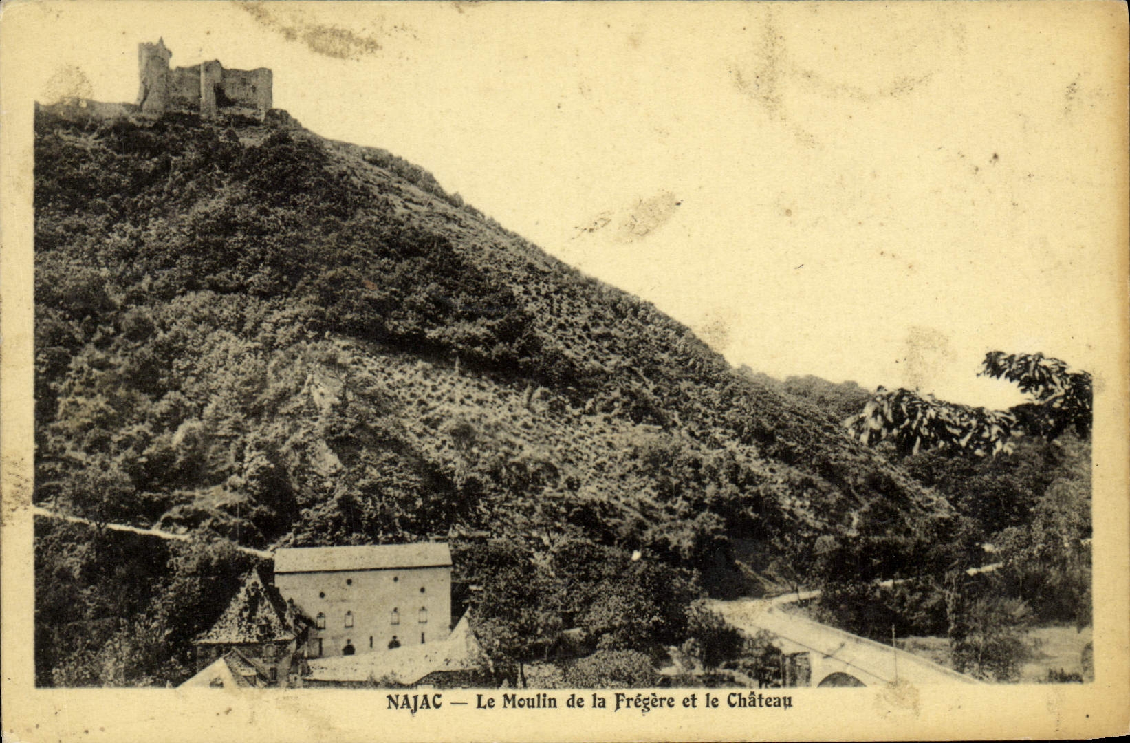 CPA Najac Le Moulin de la Fregere et le Chateau
