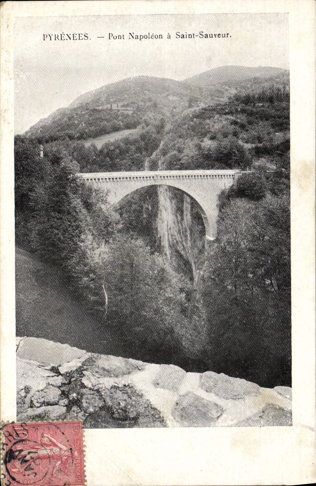 Pyrénées — Pont Napoléon à Saint-Sauveur — Édition spéciale du Chocolat Poulain