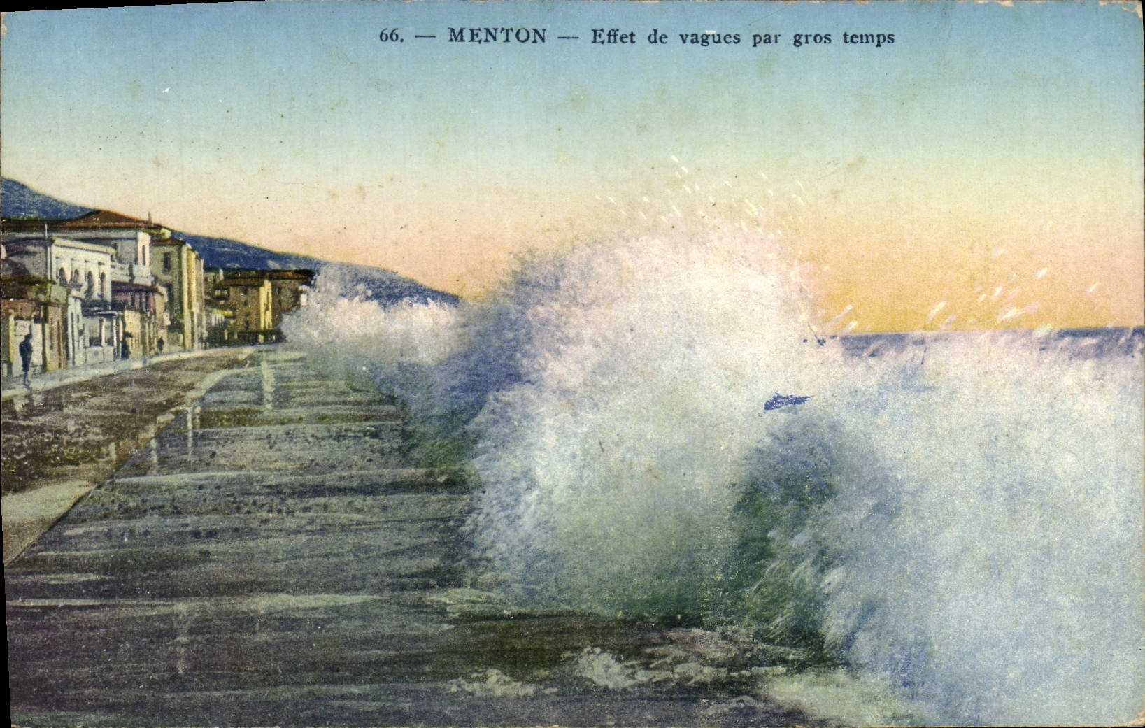 CPA Menton Effet de Vagues Par Gros temps