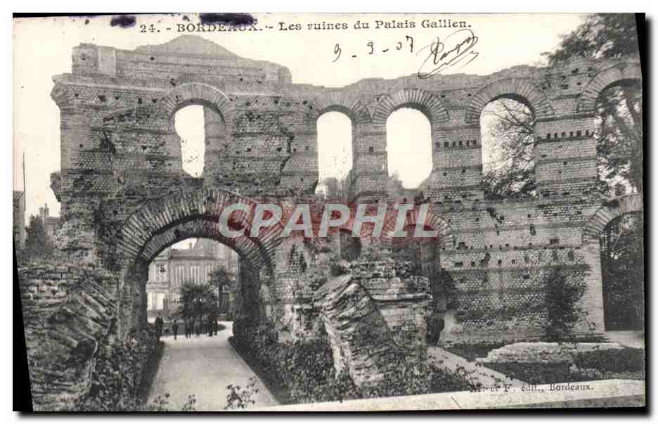 CPA Bordeaux Les Ruines du Palais Gallien