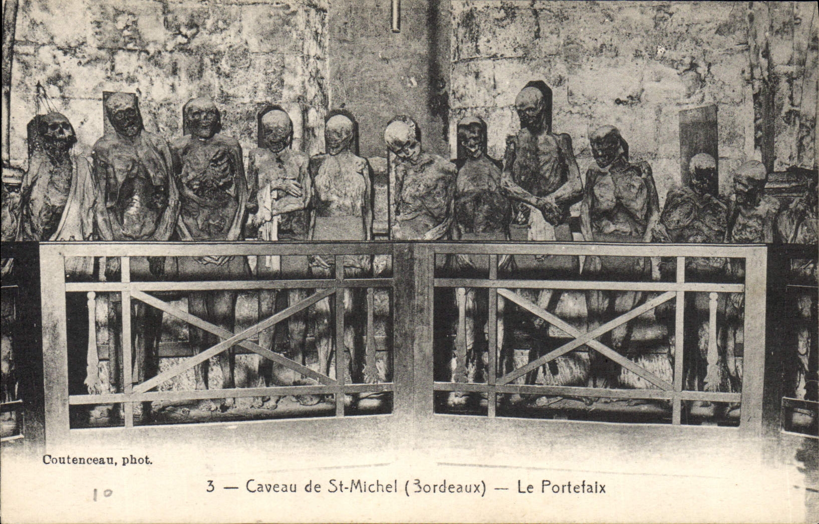 Caveau de St-Michel (Bordeaux) — Le Portefalx — Coutenceau, phot. n°3