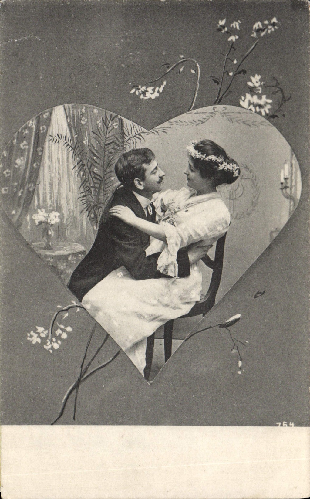 CPA Fantaisie Femme Coeur 