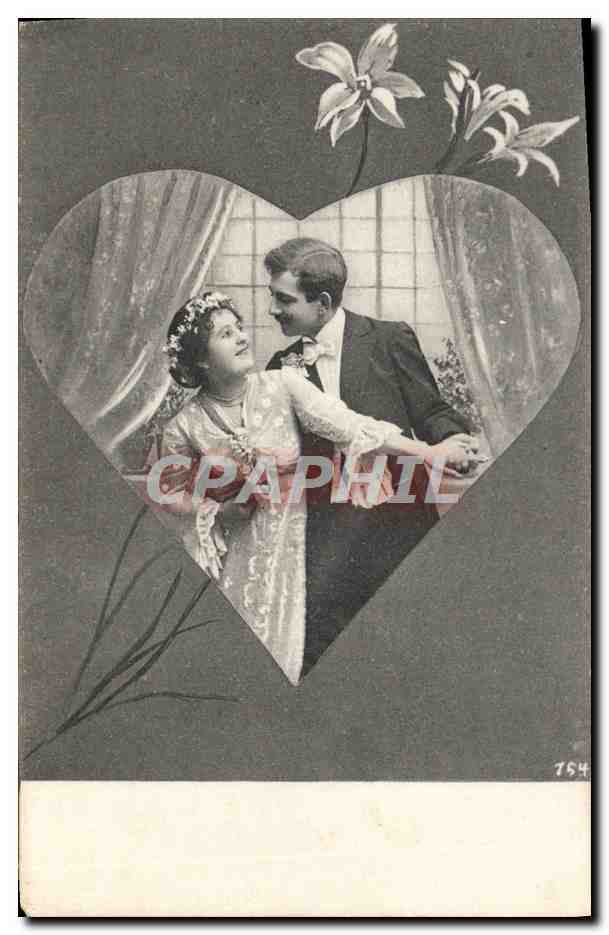 CPA Fantaisie Femme Coeur 