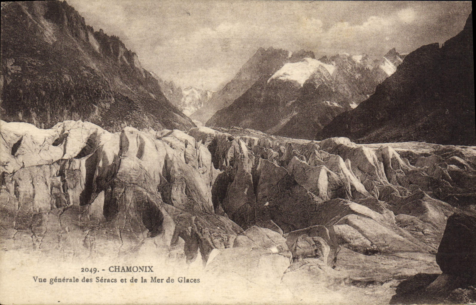 CPA Chamonix Vue generale des Seracs et de la Mer de Glaces